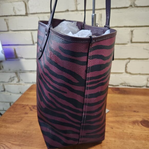 Euc Coach Reversible Burgandy & Tiger Print Tote Bag Purse - Picture 6 of 16